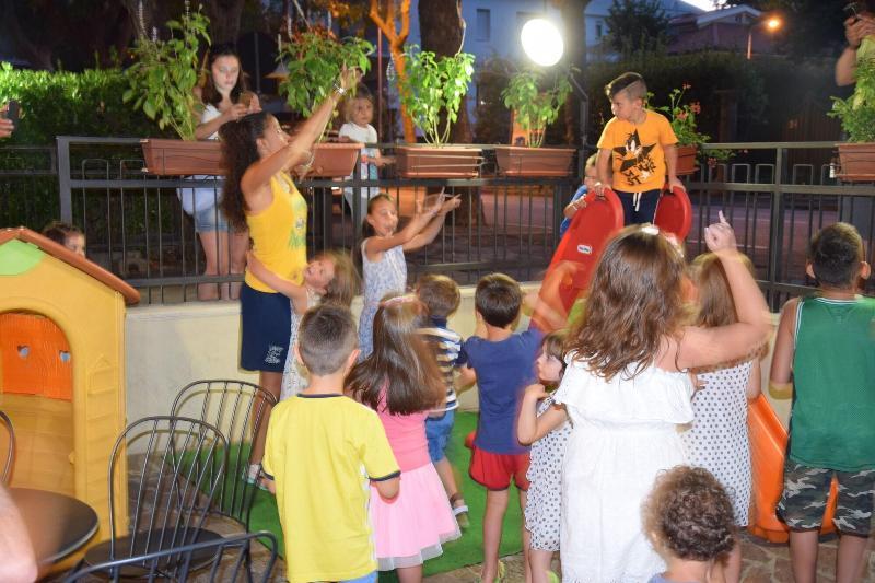 רימיני Hotel Mamy מראה חיצוני תמונה