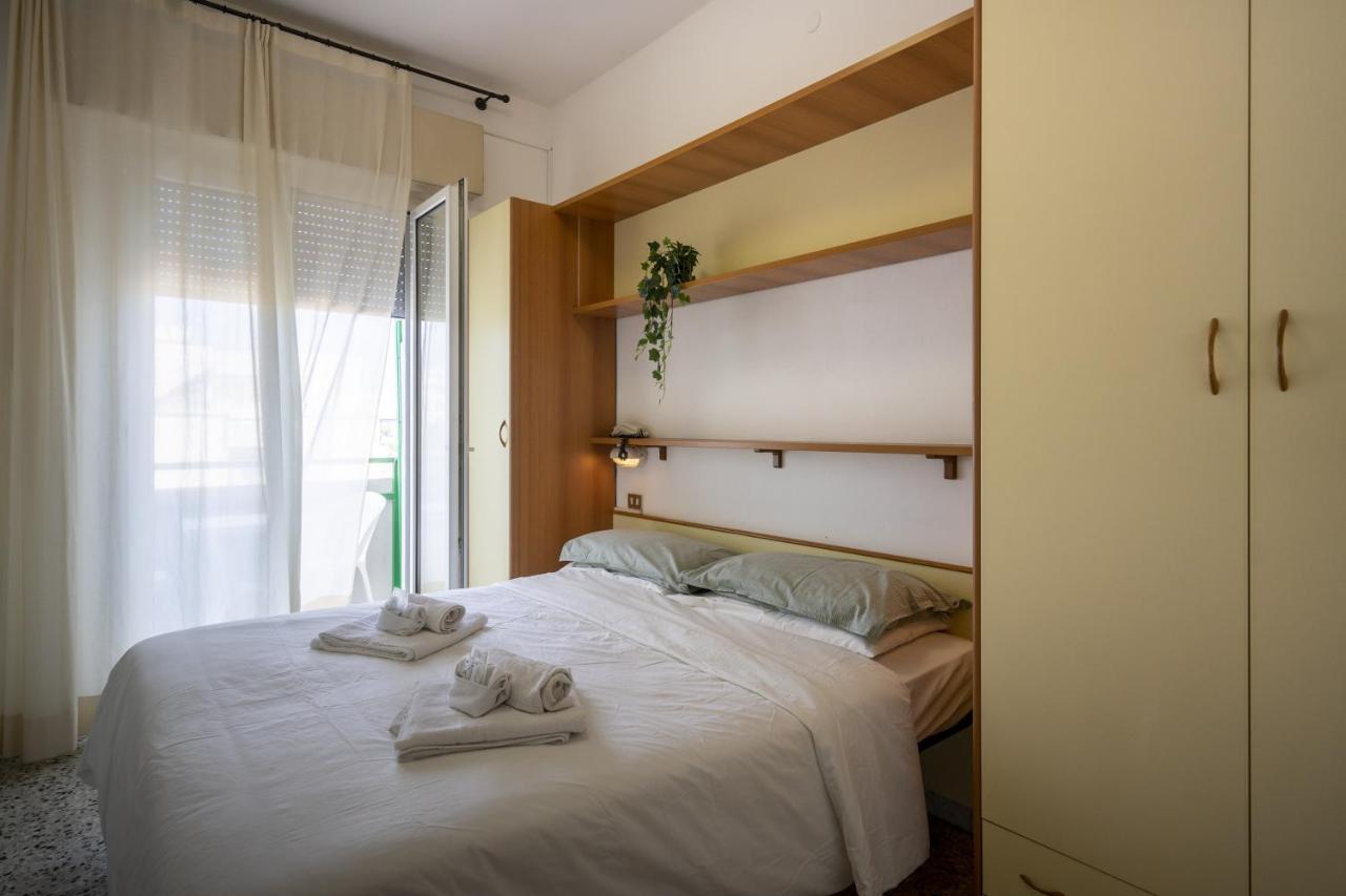 רימיני Hotel Mamy מראה חיצוני תמונה