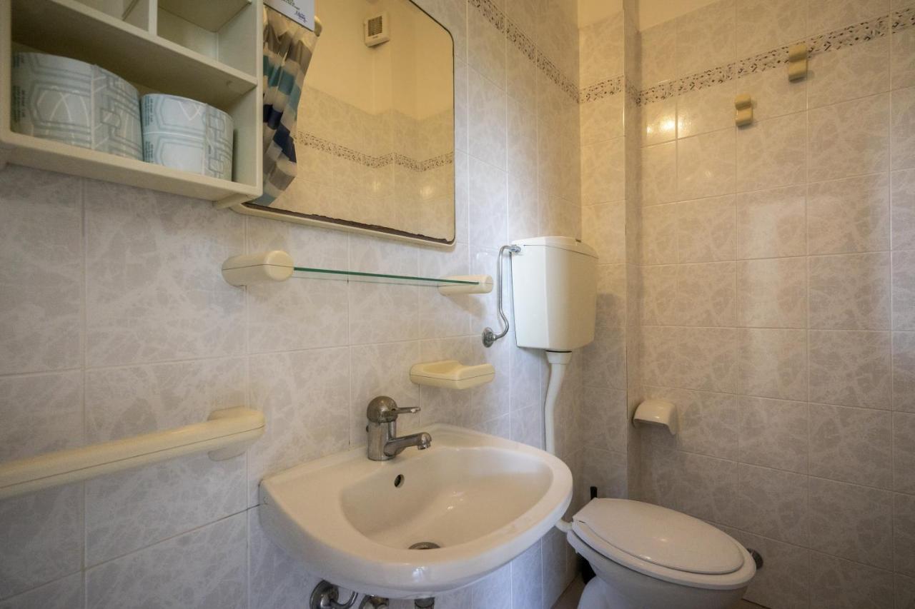 רימיני Hotel Mamy מראה חיצוני תמונה